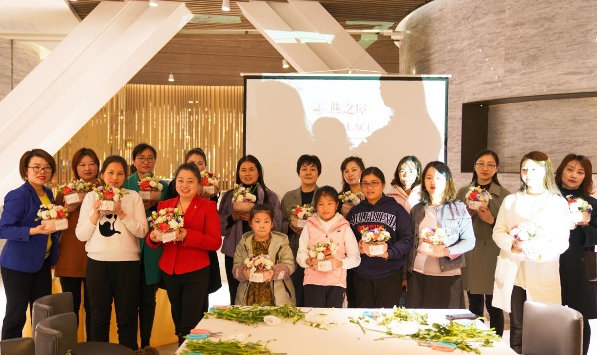 "您的专属鲜花与燕窝,请查收" 燕之屋花艺品鉴秀惊艳南京
