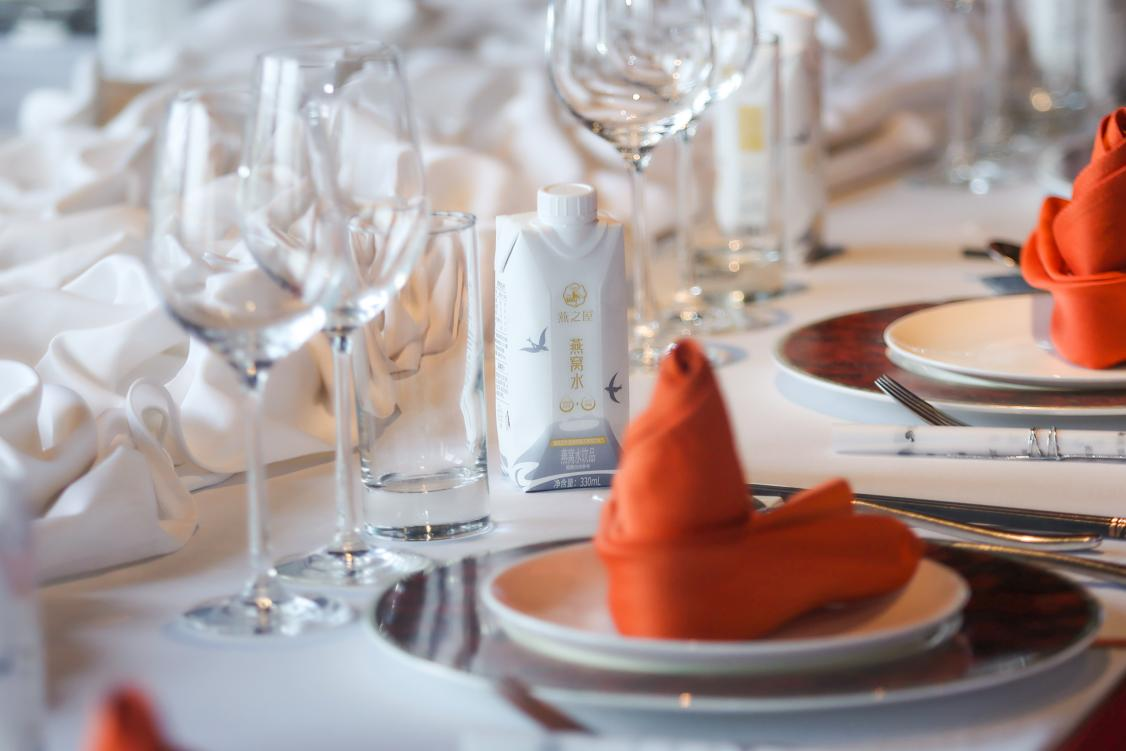 燕窝肽，鲜活态——燕之屋·燕窝肽天然苏打水全新上市